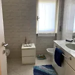 De Home, Comfort E Vista Mare Санремо